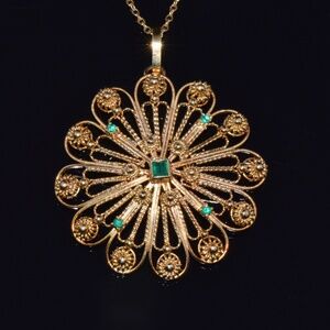 ESTATE ETRUSCAN CANNETILLE 0.30CTS NATURAL EMERALD 18K SOLID GOLD PENDANT